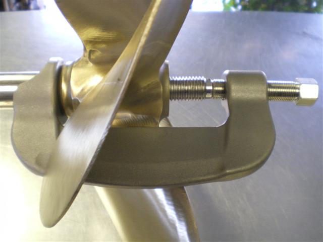 Np - Prop Puller